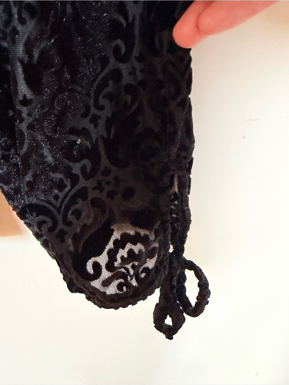 Talbots black velvet long sleeve XS - Picture 3 of 4